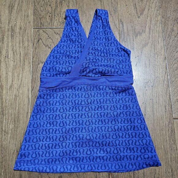 Lululemon Blue Purple Whisper Horseshoe Logo Tank Size 4 - Picture 1 of 7